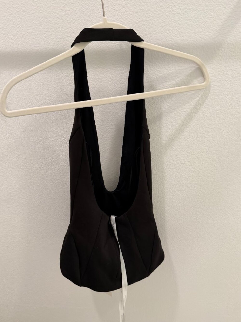 Heiress Beverly Hills The Sculpt Top Black Halter Deep V Size XS - Picture 6 of 6